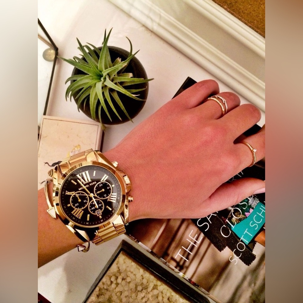 BNWT MICHAEL KORS “BRADSHAW” MK5739 GOLD WATCH